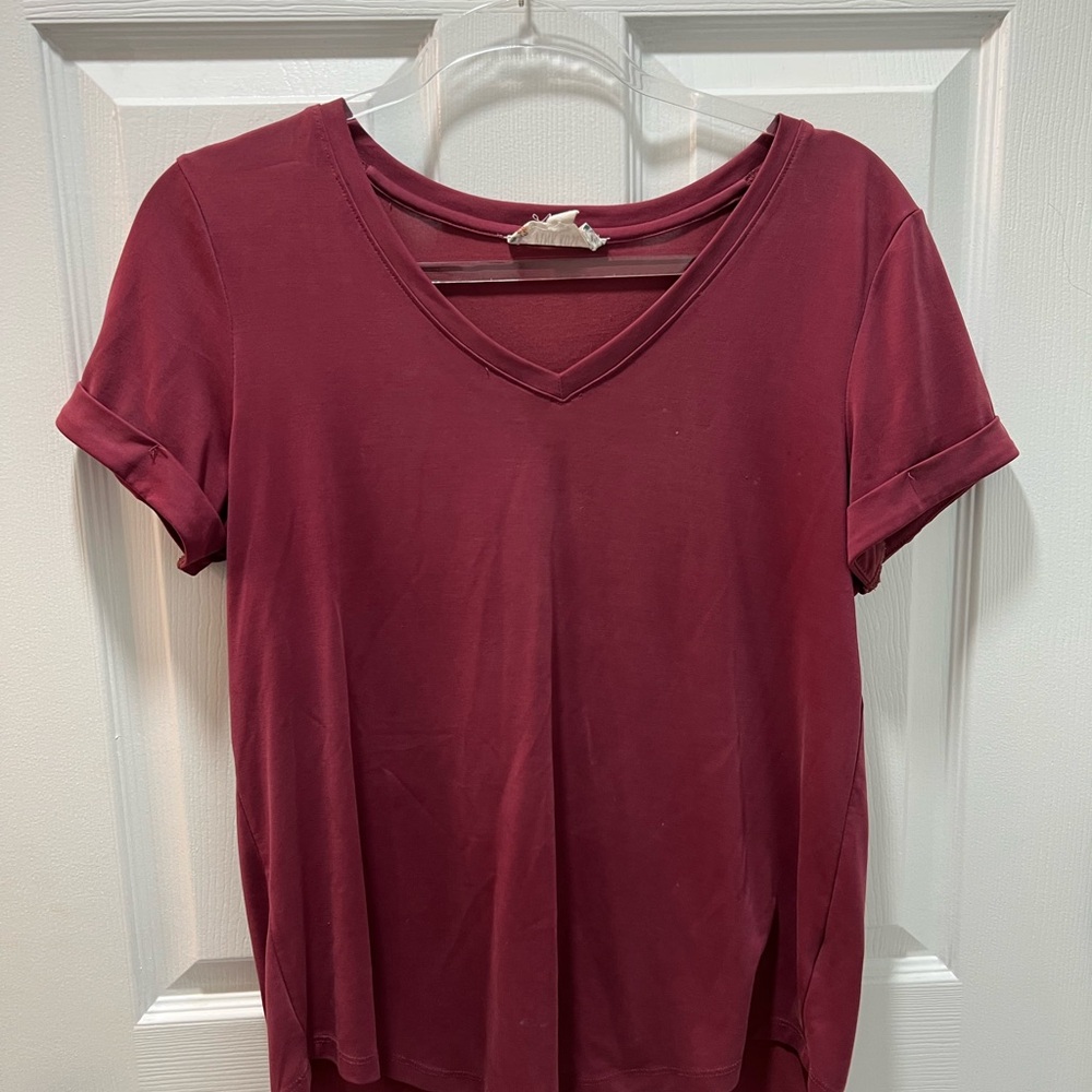 Women's V-Neck Burgundy Top